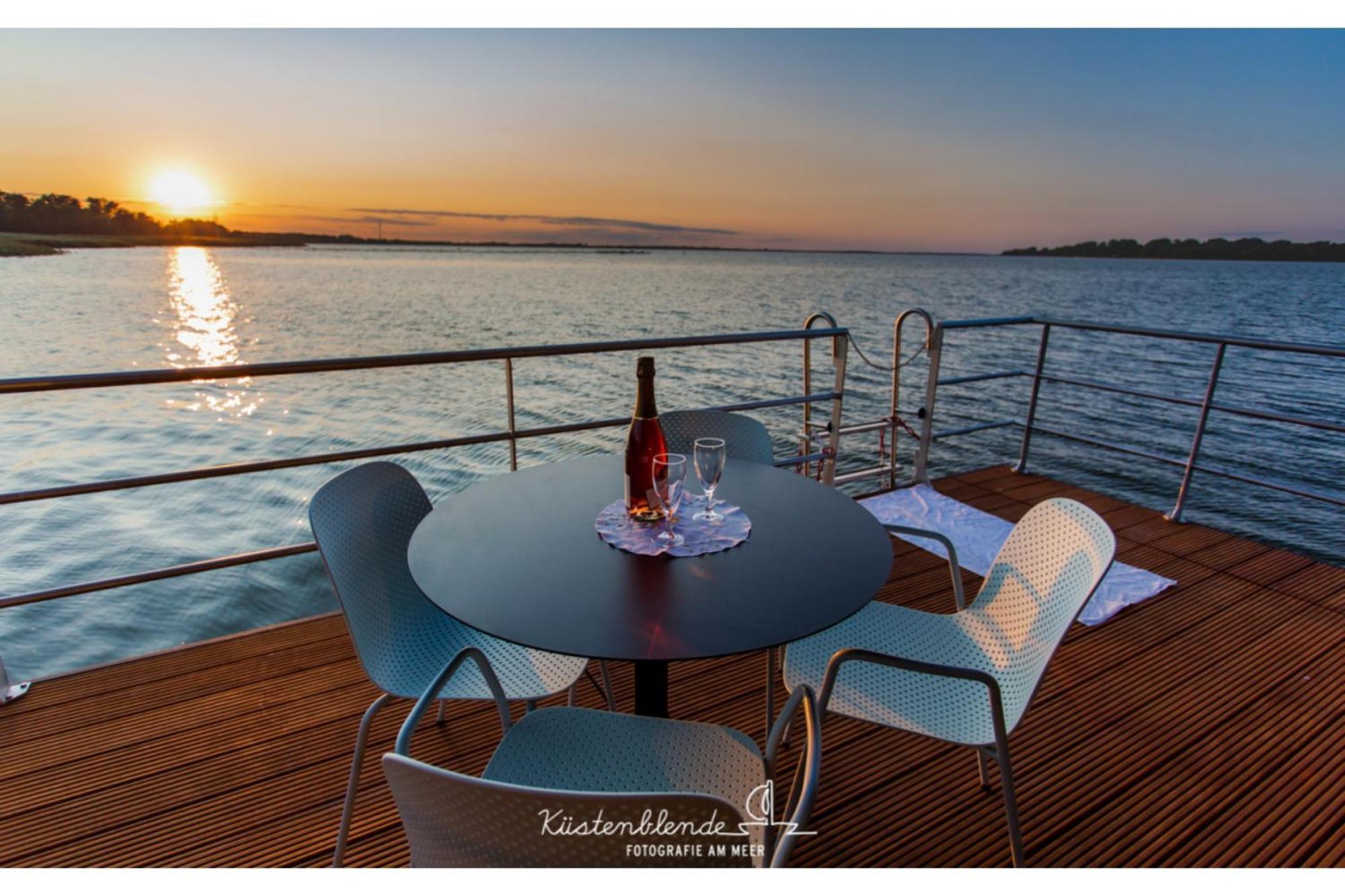 Ostsee Hausboot - Kranichnest Lp1 Ribnitz-Damgarten Exterior foto